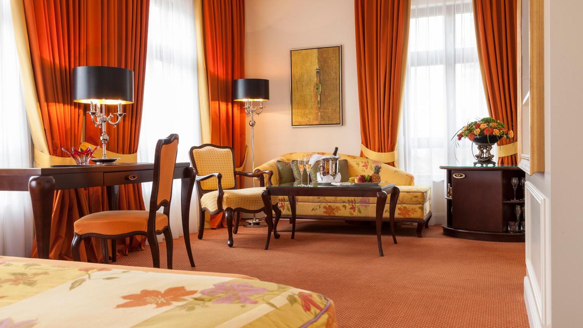 Relais&châteaux Bülow Palais Hotel
