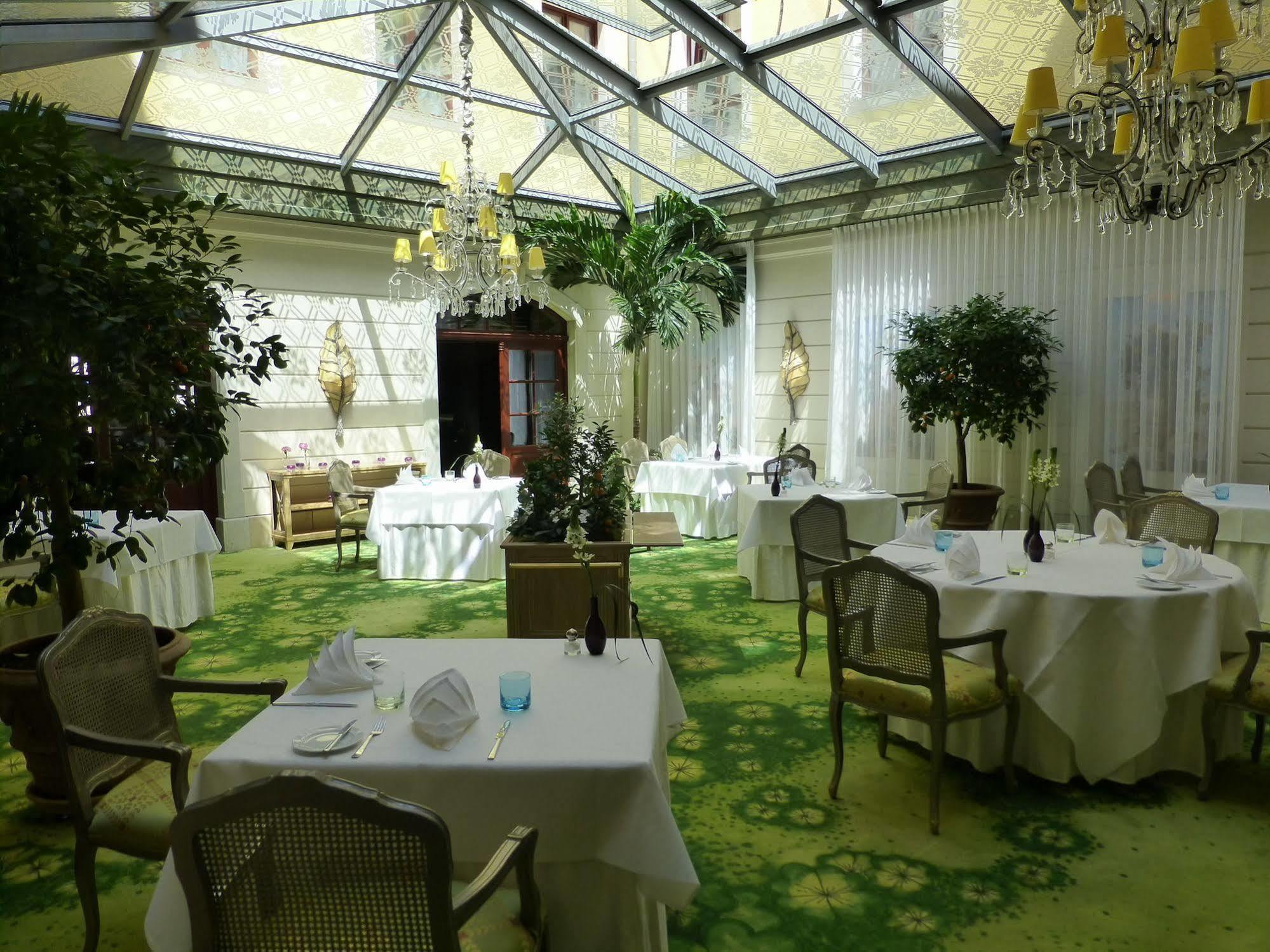 Relais & Chateaux Buelow Palais Отель 5*