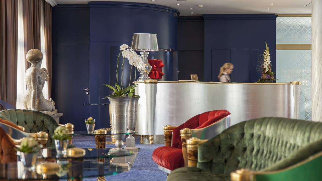 Отель Relais & Chateaux Buelow Palais Дрезден