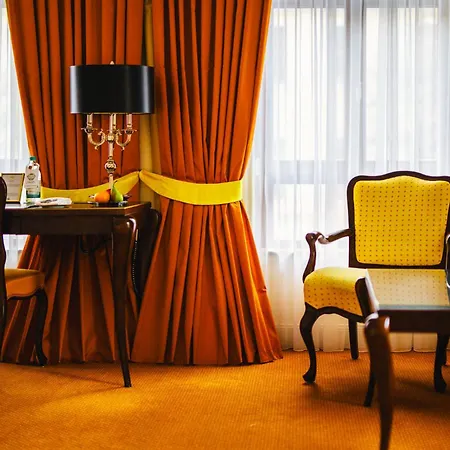 Relais & Chateaux Buelow Palais Dresden Exterior photo