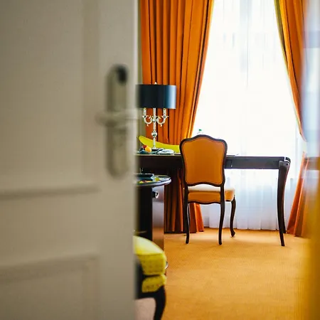 Relais & Chateaux Buelow Palais Dresden Exterior photo