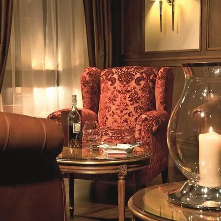 Relais & Chateaux Buelow Palais 