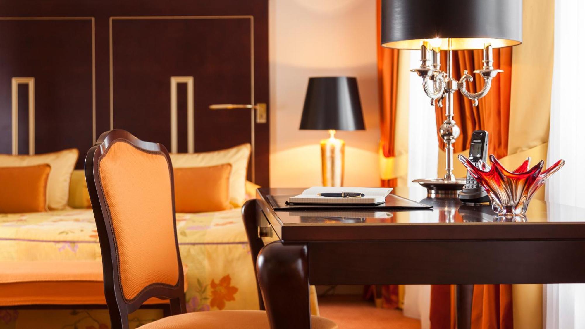 Relais & Chateaux Buelow Palais Dresden