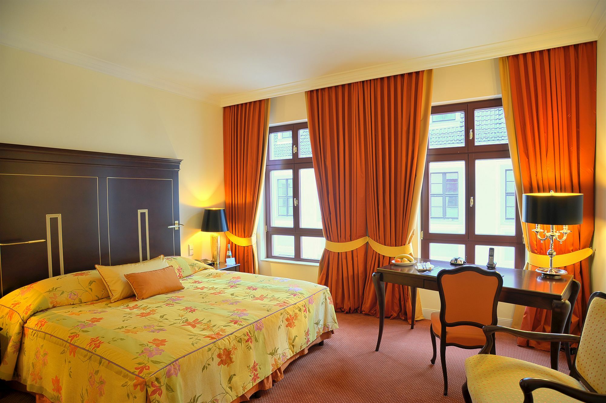 Relais & Chateaux Buelow Palais